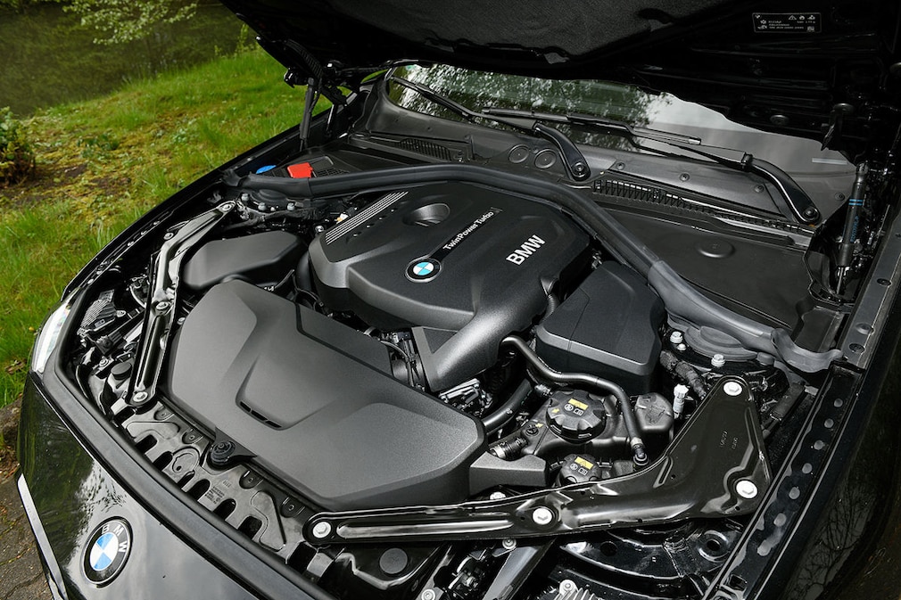 BMW 220i Cabrio