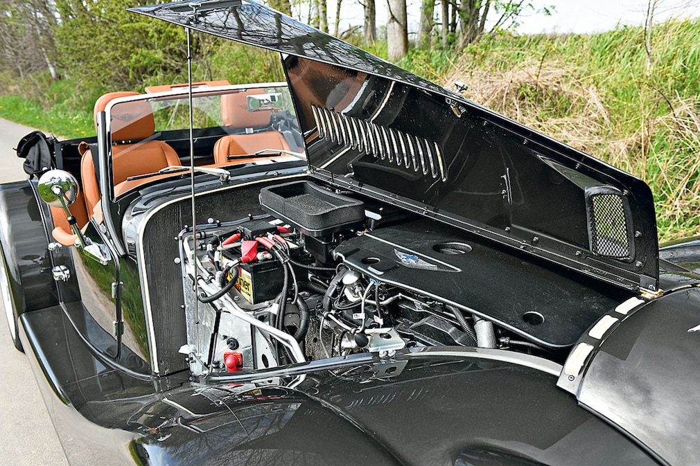 Morgan Plus Six