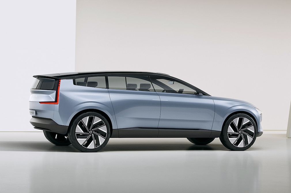 Volvo Concept Recharge