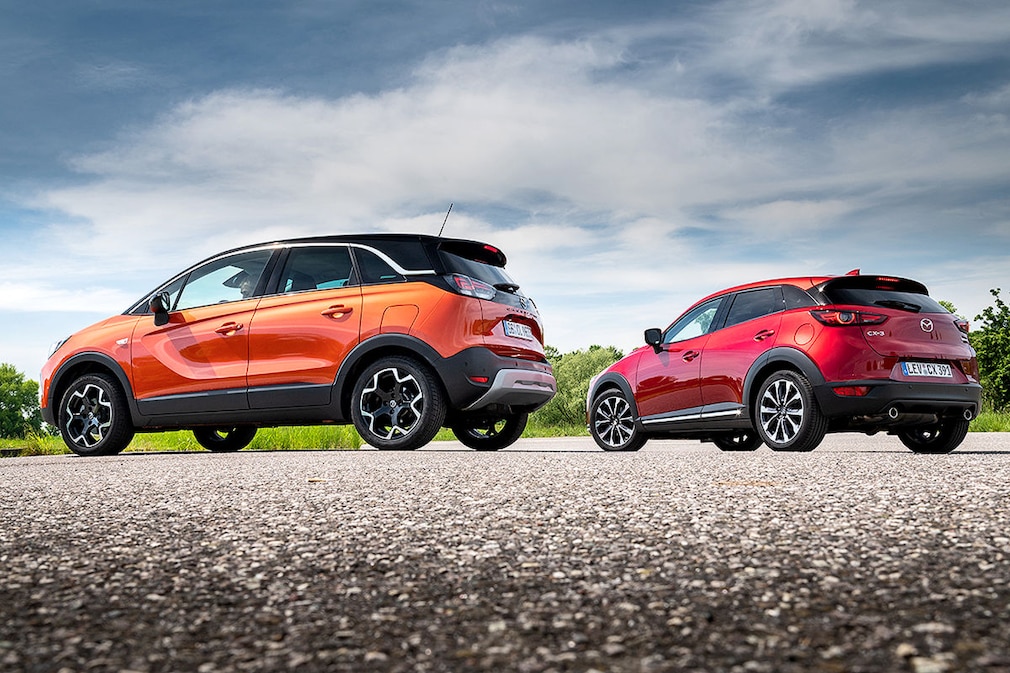 Mazda CX-3 Skyactiv-G 2.0    Opel Crossland 1.2 DI Turbo