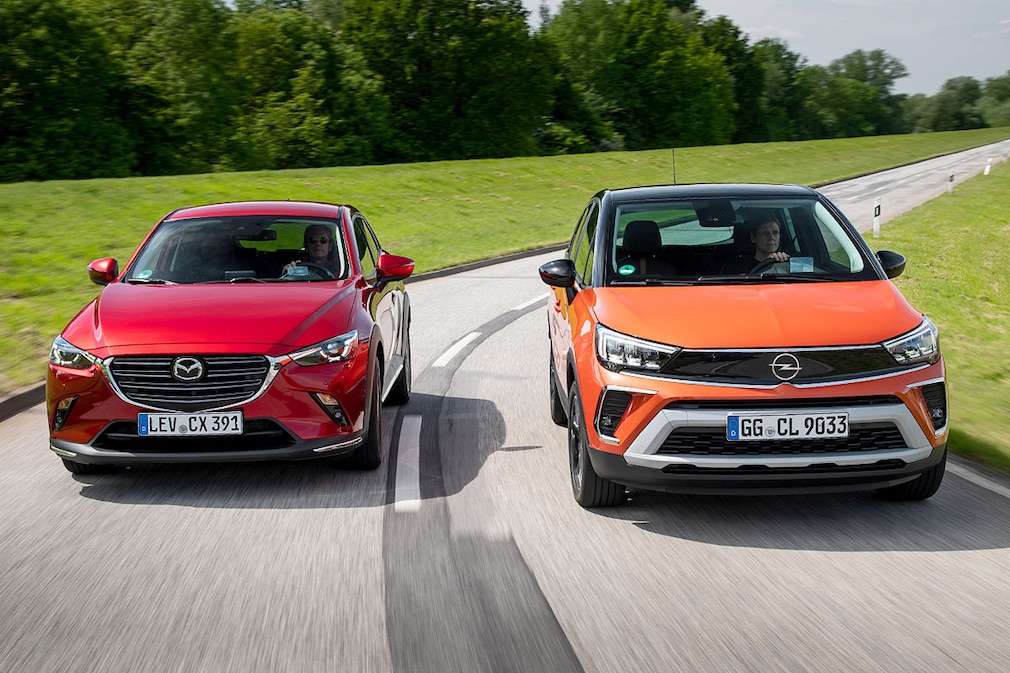 Mazda CX-3 Skyactiv-G 2.0    Opel Crossland 1.2 DI Turbo