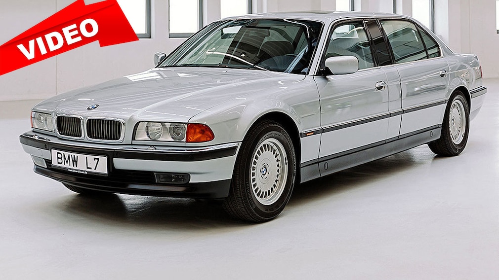 Dieser BMW 7er hat einen V12-Motor und extralangem Radstand