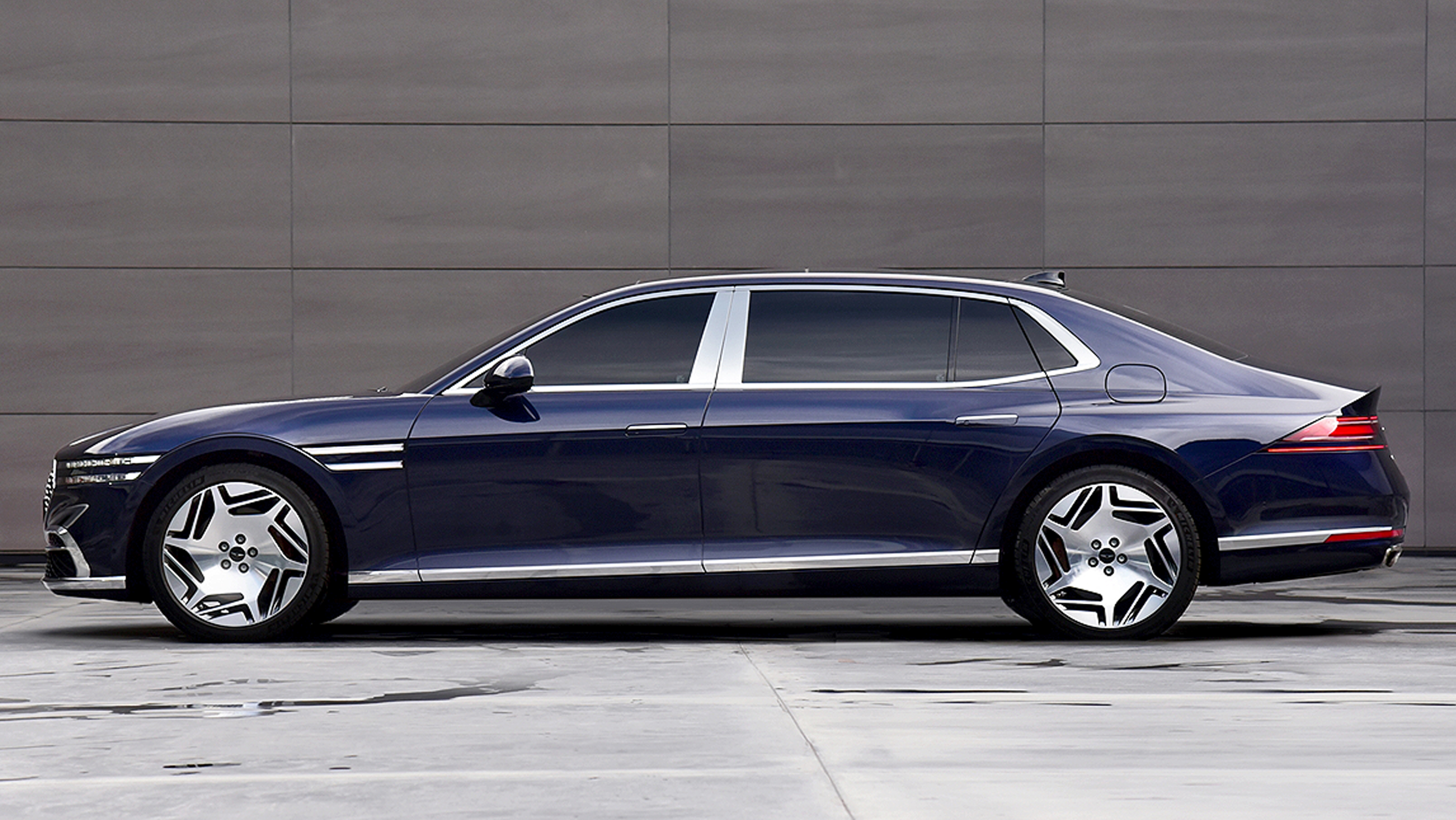 Купить Авто Генезис 90 2016 Г