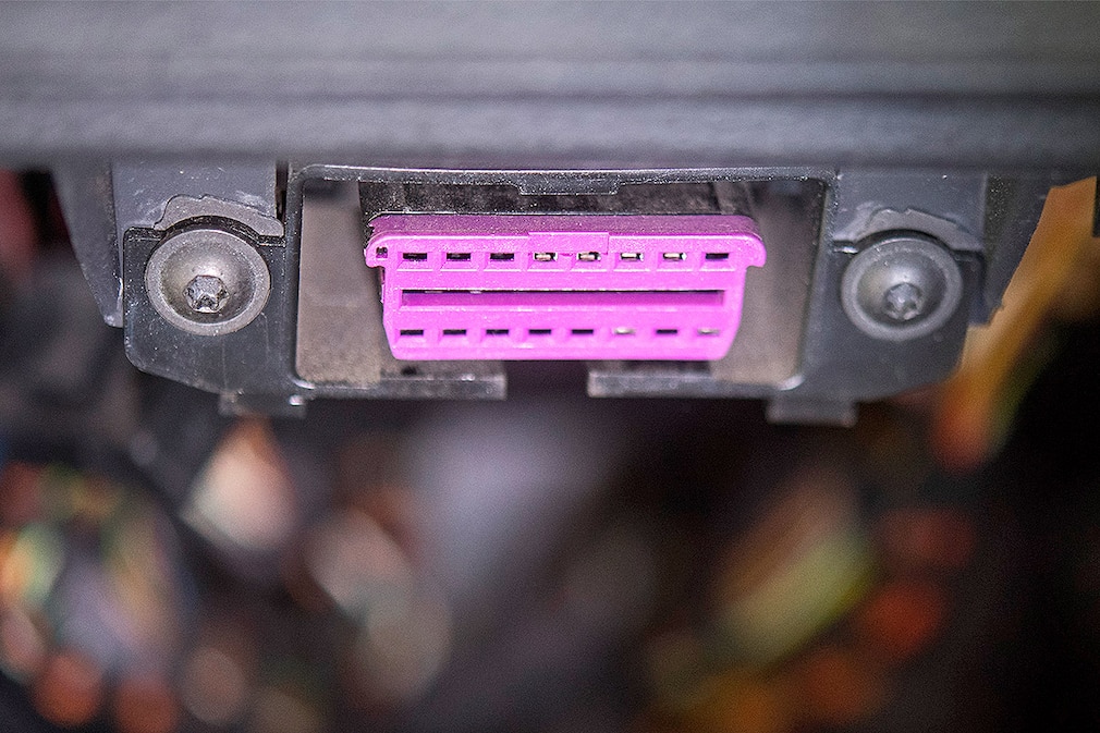 Fehlerspeicher auslesen mit OBD2-Adapter