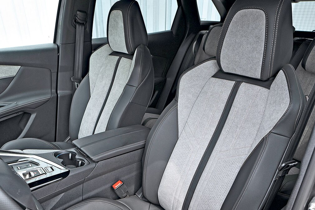 Peugeot 3008 Hybrid4 300