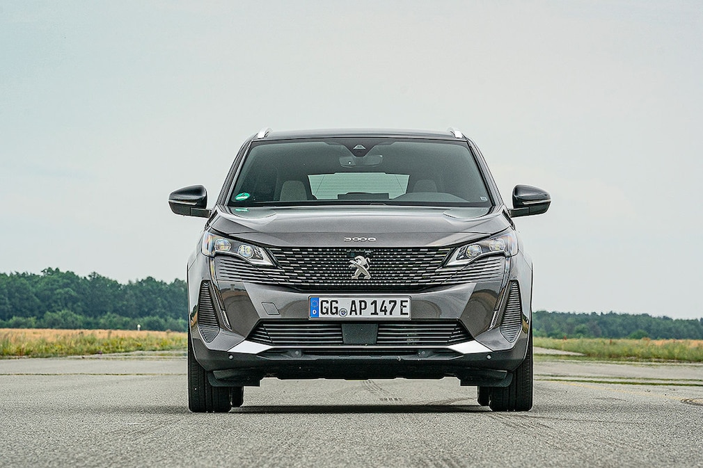 Peugeot 3008 Hybrid4 300