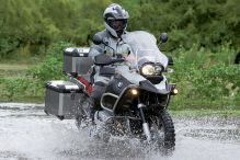 Mit dem Motorrad durchs Gelände