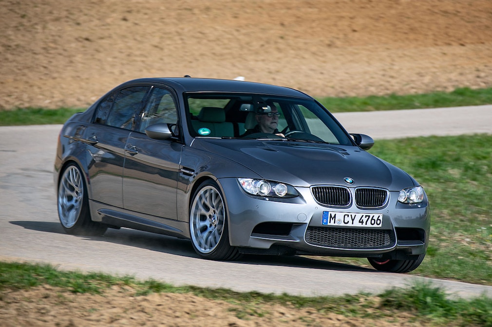 BMW M3 E90