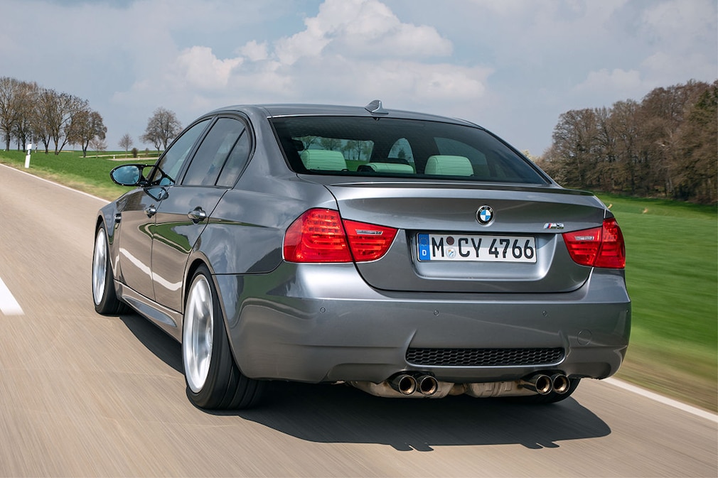 BMW M3 E90