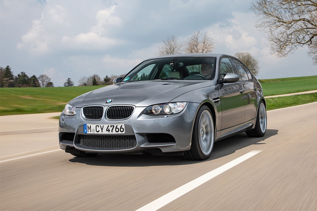 BMW M3 E90