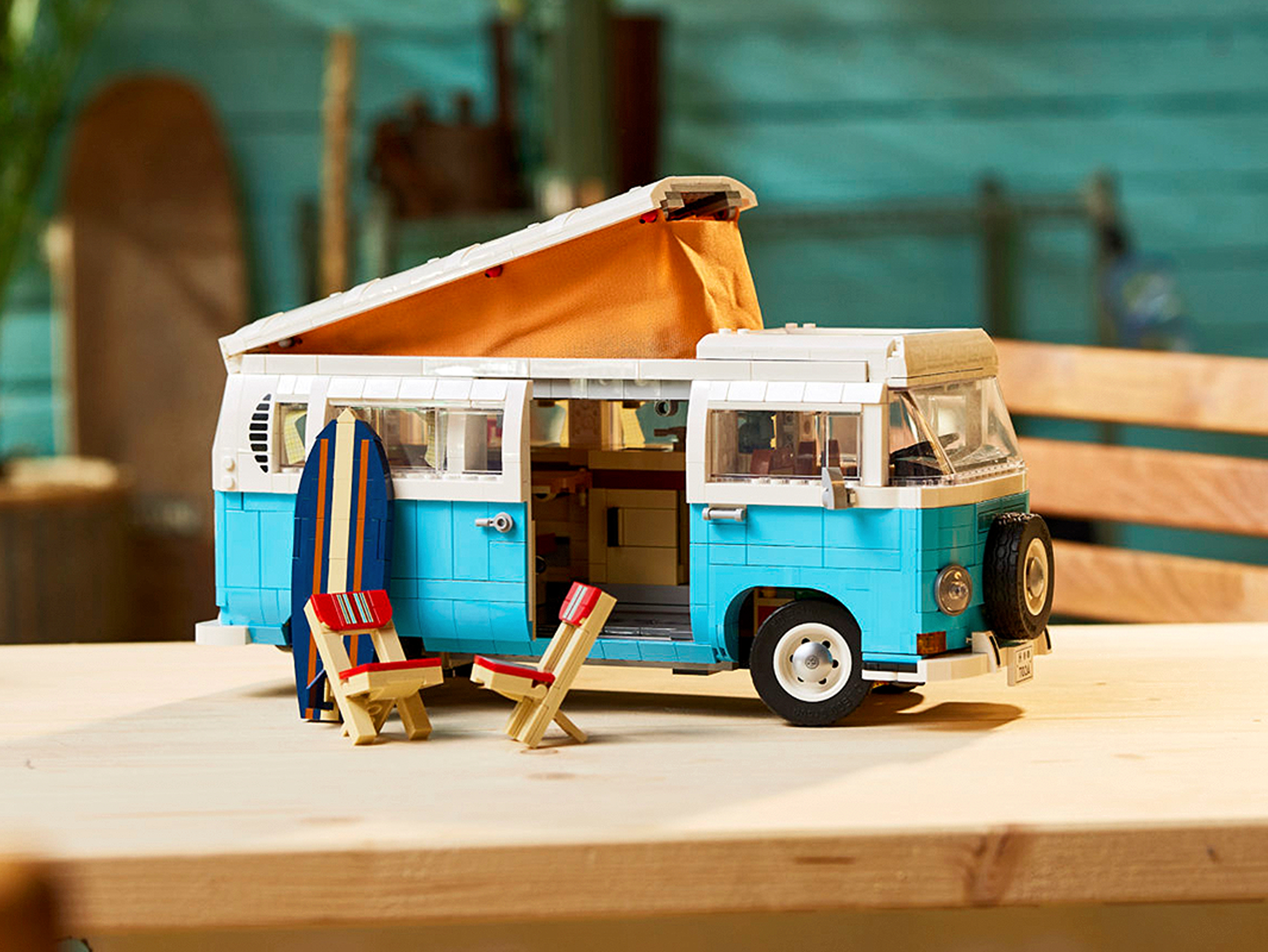 Lego VW T2: Oldie-Camper im Mini-Format mit über 2000 Teilen - AUTO BILD