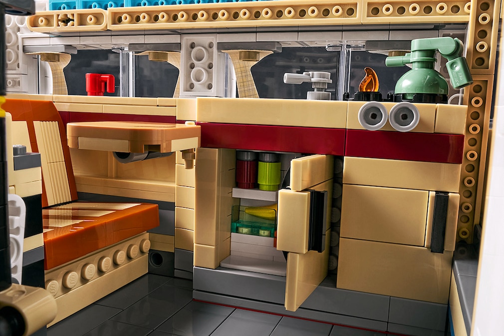 LEGO VOLKSWAGEN T2 CAMPER VAN SET