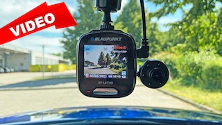 Günstige Dual-Dashcam mit einem Haken