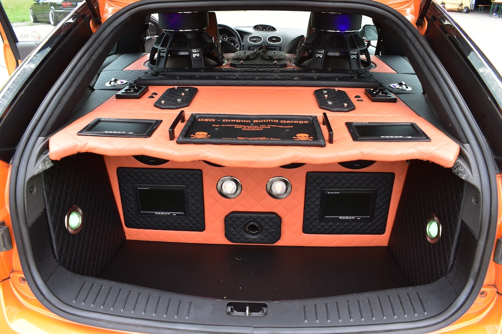 Ford Focus ST MK2 Tuning: TTG-Anwärter mit 5000-Watt-Bassmaschine - AUTO  BILD