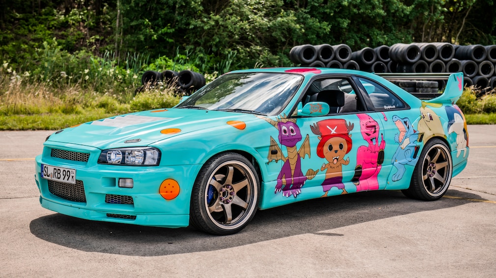 Nissan Skyline R33