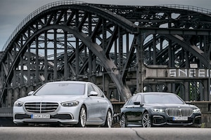 Mercedes S-Klasse 400 d 4MATIC          BMW 740d xDRIVE