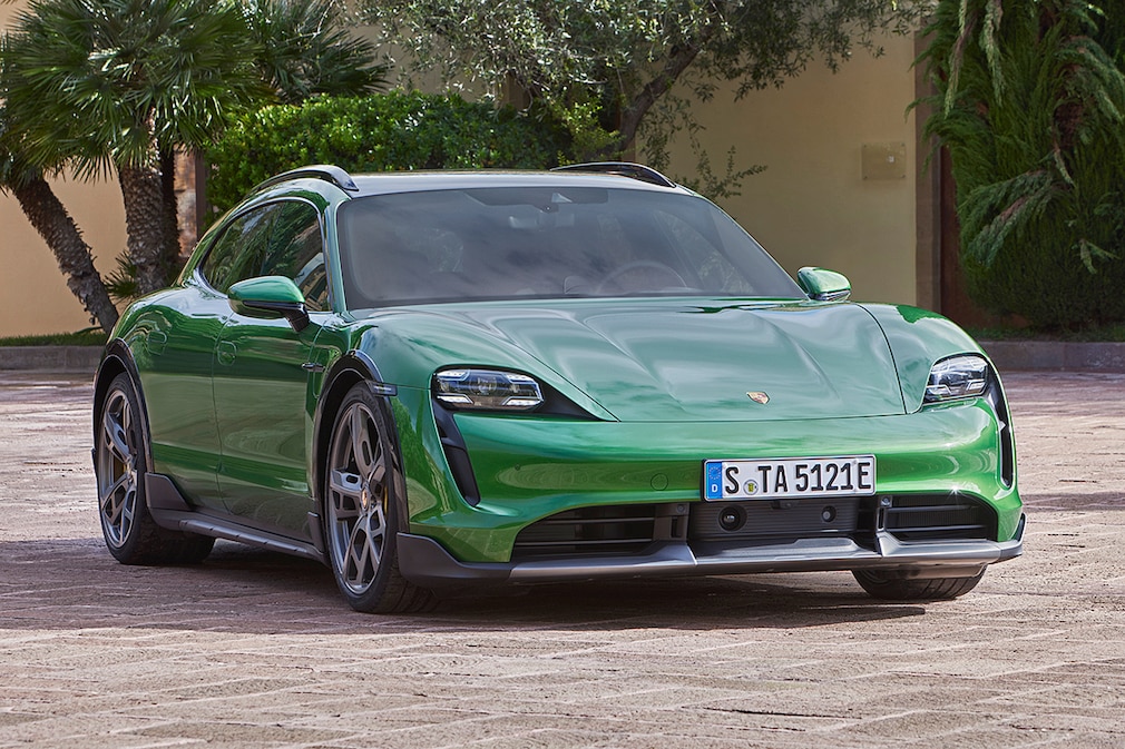 Porsche Taycan Cross Turismo