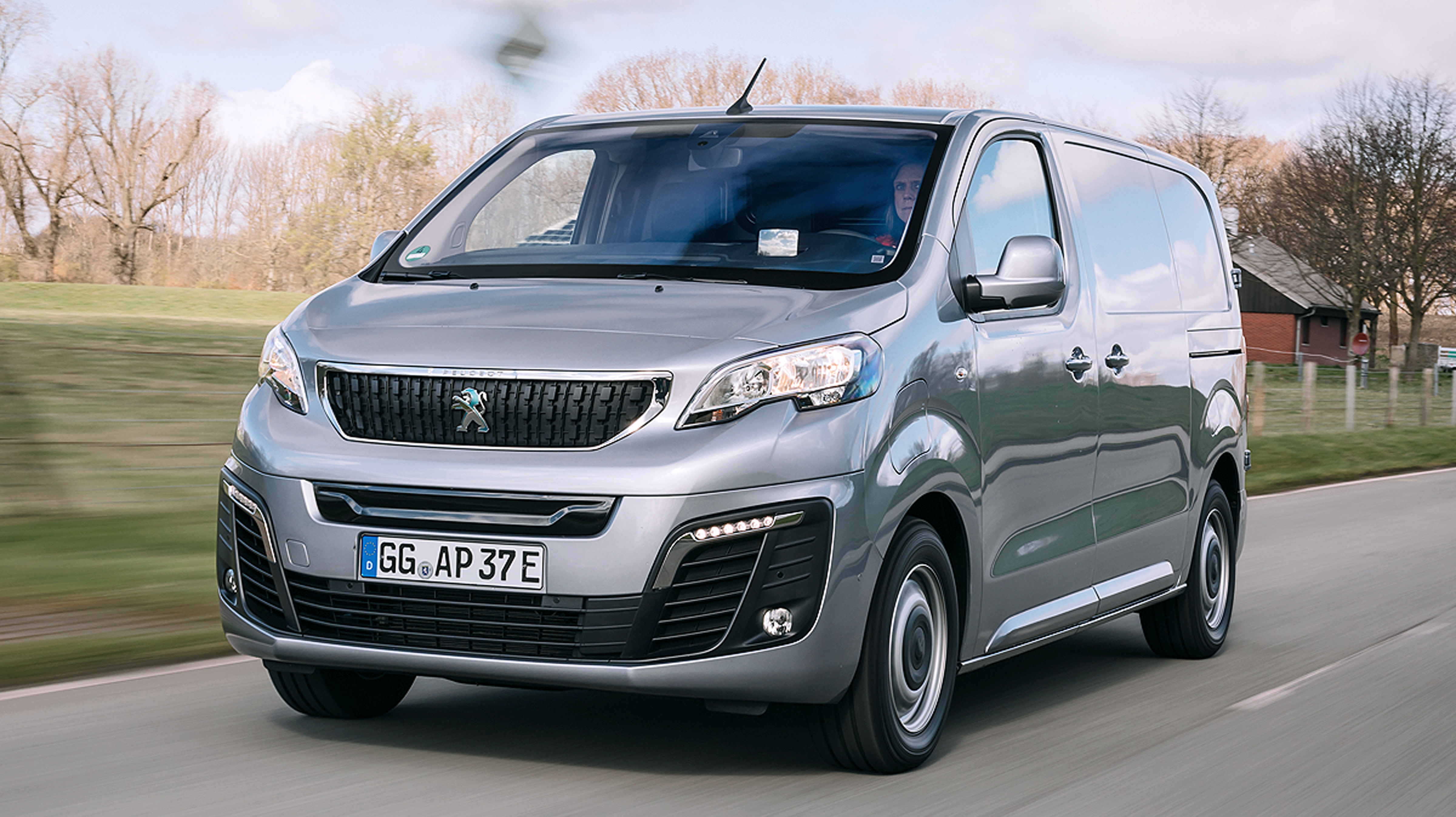 Peugeot e-Expert: Test, Elektro, Transporter, Preis, Reichweite