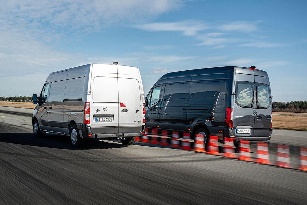 Opel Movano Cargo Mercedes Sprinter