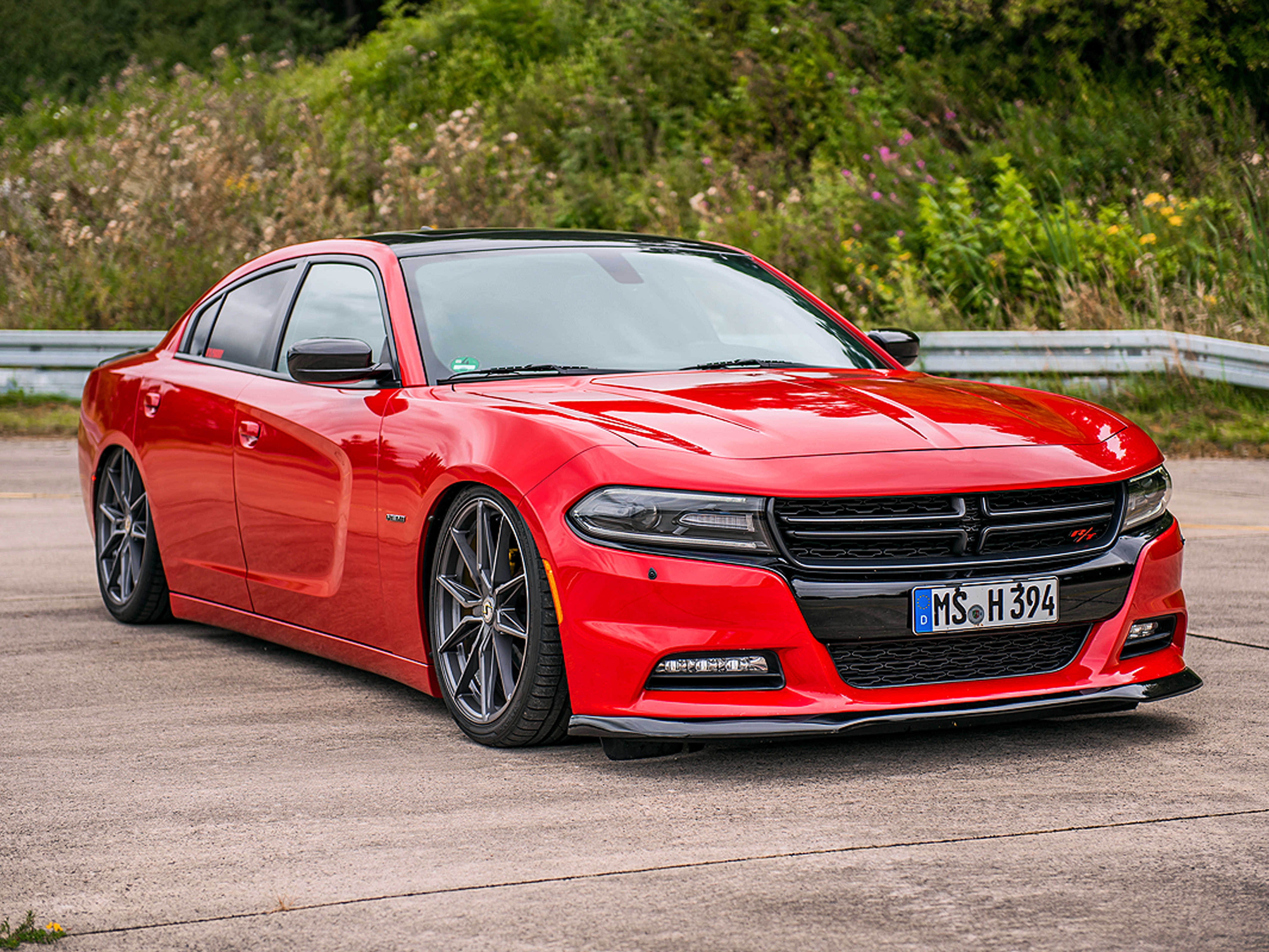 Tuning Trophy Germany (2021): Extrem tiefer Dodge Charger R/T - AUTO BILD