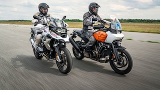 BMW R 1250 GS  Harley-Davidson Pan America Special 