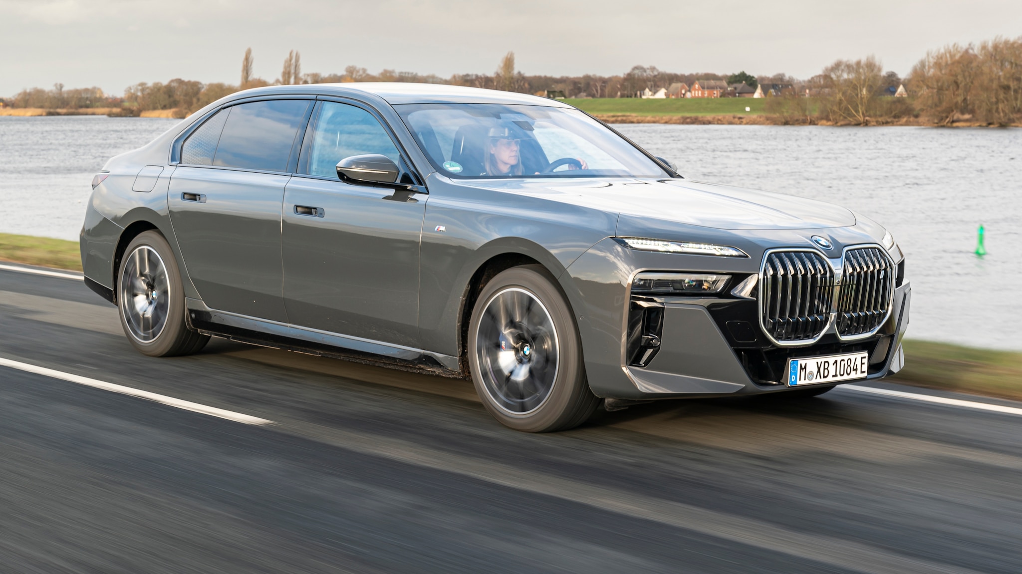 E-Auto-Test: So viel Strom verbrauchen Elektroautos auf 100 km - AUTO BILD