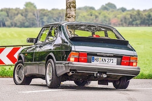 Saab 900S