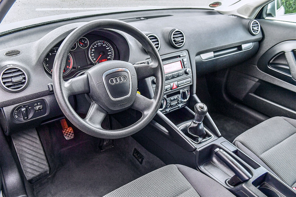 Audi A3 1.6 Attraction