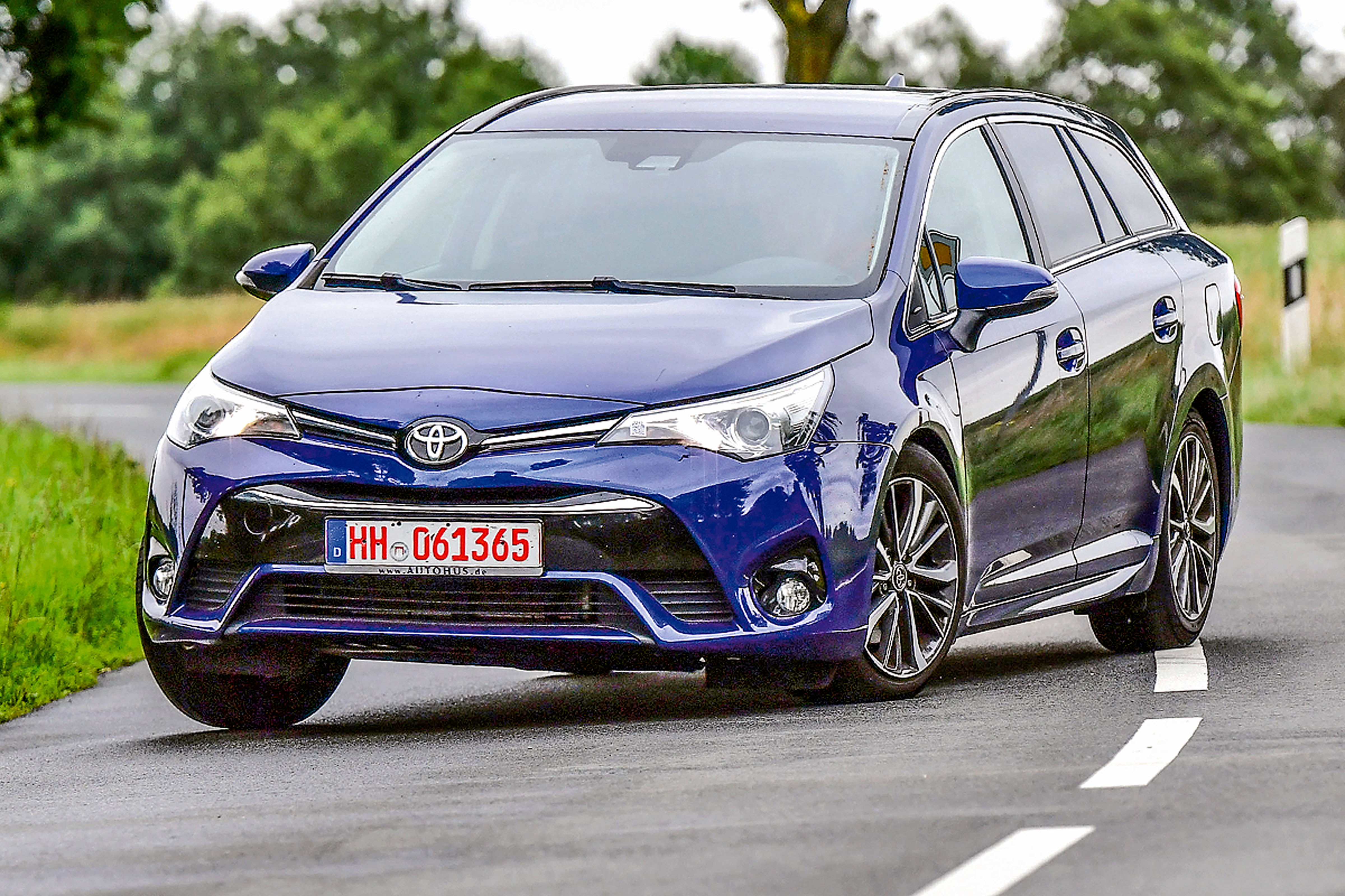 Toyota Avensis Touring Sports: Gebrauchtwagen-Test - AUTO BILD
