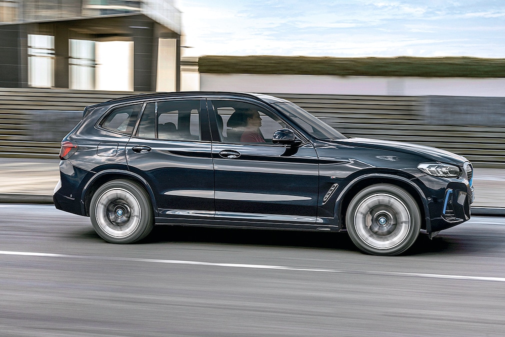 BMW iX3 BMW iX3
