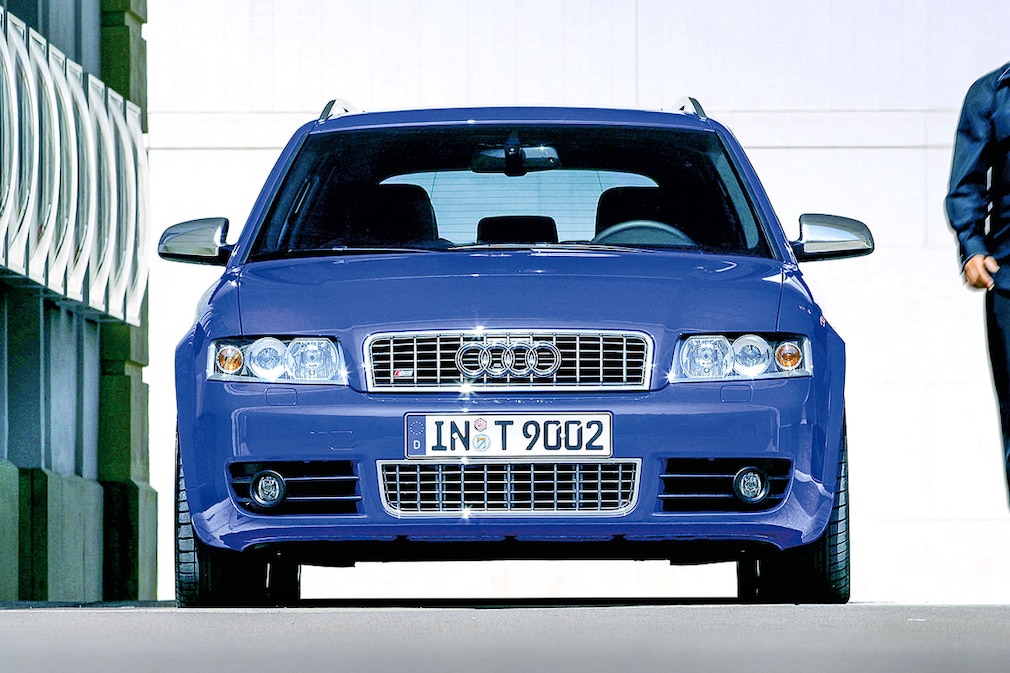 Audi S4 Avant B6
