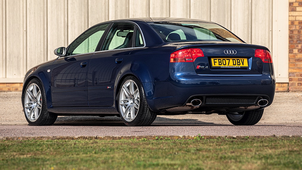 Audi RS 4 Audi RS 4