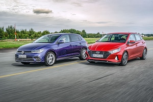 VW Polo 1.0 TSI Hyundai i20 1.0 T-GDI 48V iMT