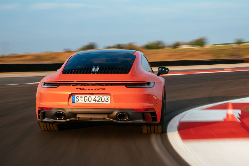 Porsche 911 Carrera 4 GTS PDK