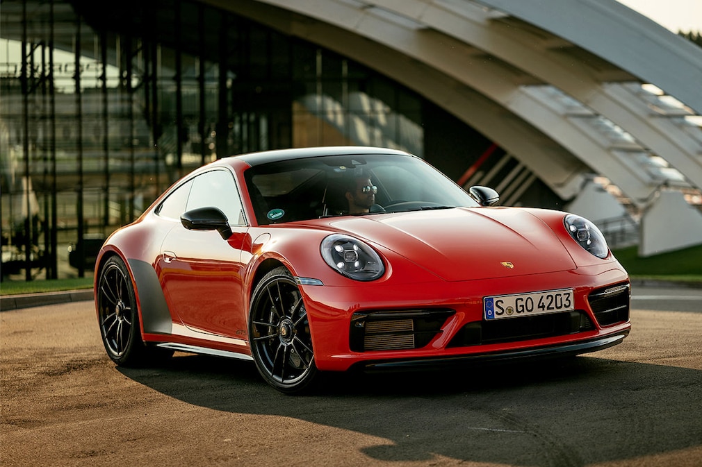 Porsche 911 Carrera 4 GTS PDK