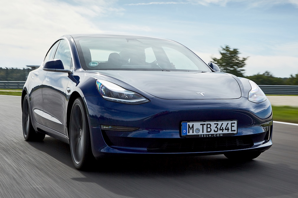 Tesla Model 3 Tesla Model 3