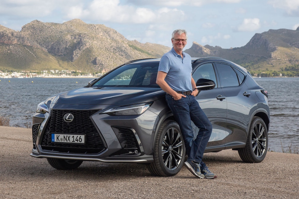 Lexus NX 450h+ AWD
