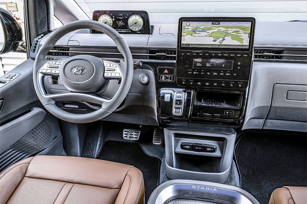Hyundai Staria 2.2 CRDi