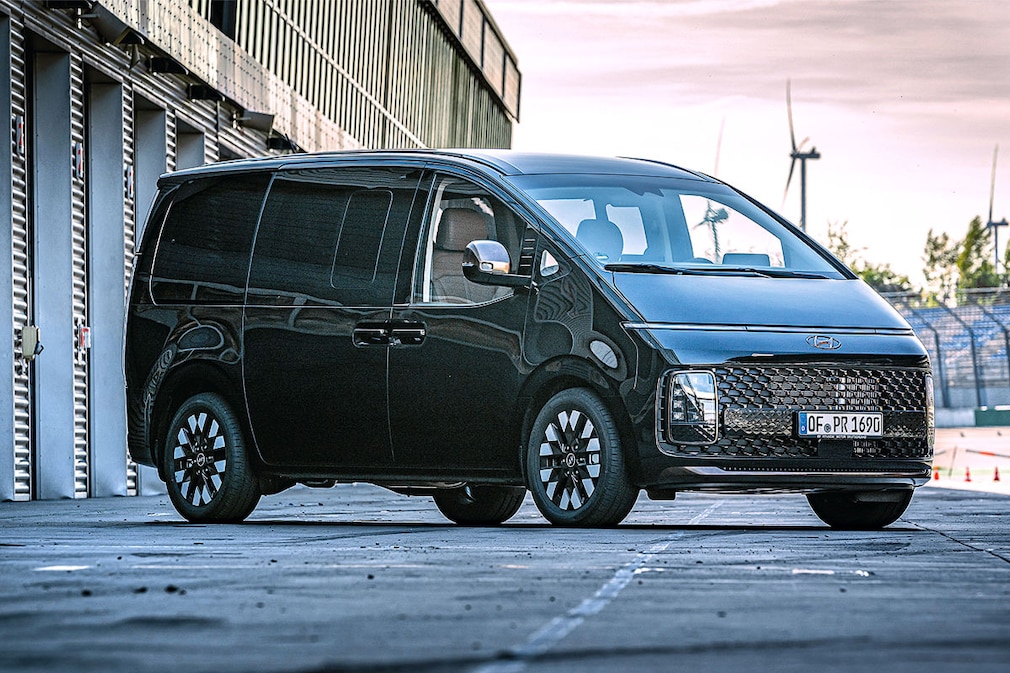 Hyundai Staria 2.2 CRDi
