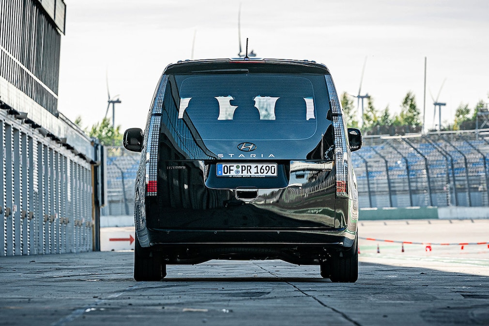 Hyundai Staria 2.2 CRDi