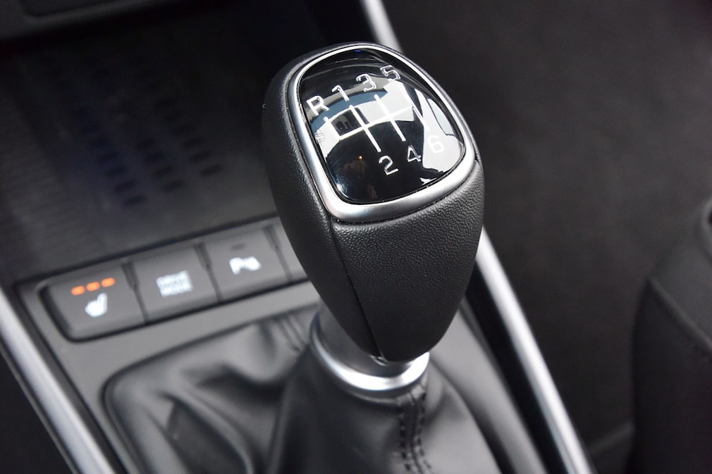VT Hyundai Bayon 1.0 T-GDI 48V vs. Seat Arona 1.0 TSI