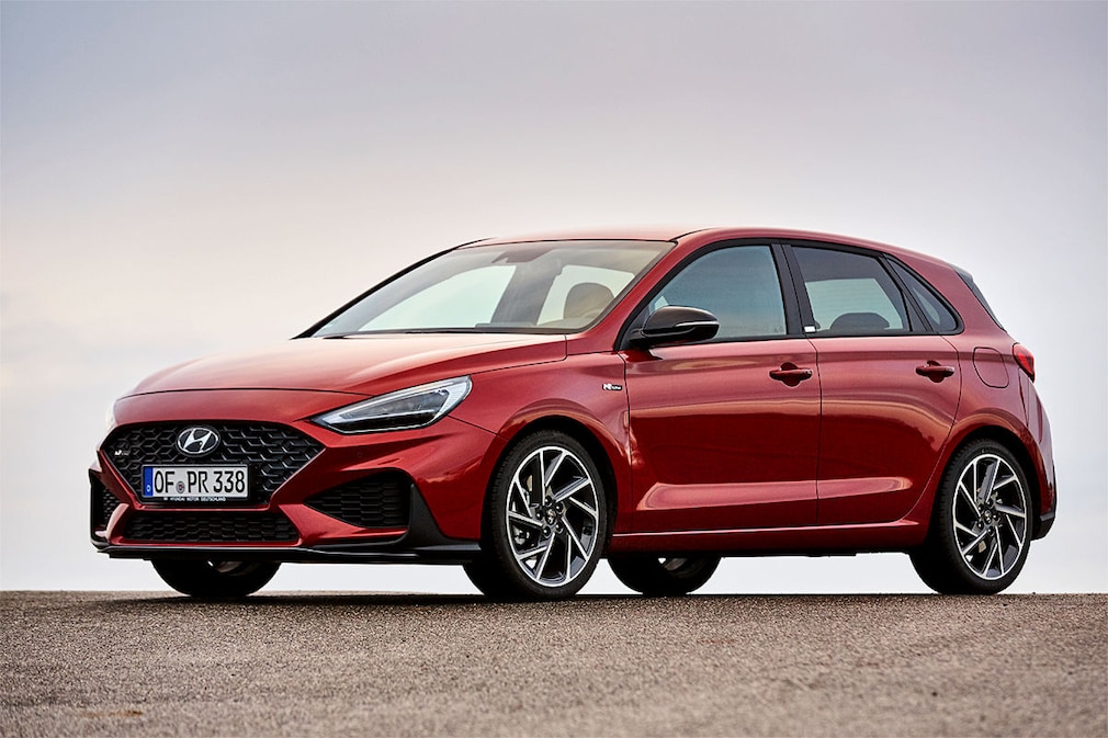 HYUNDAI i30 1.5 T-GDI