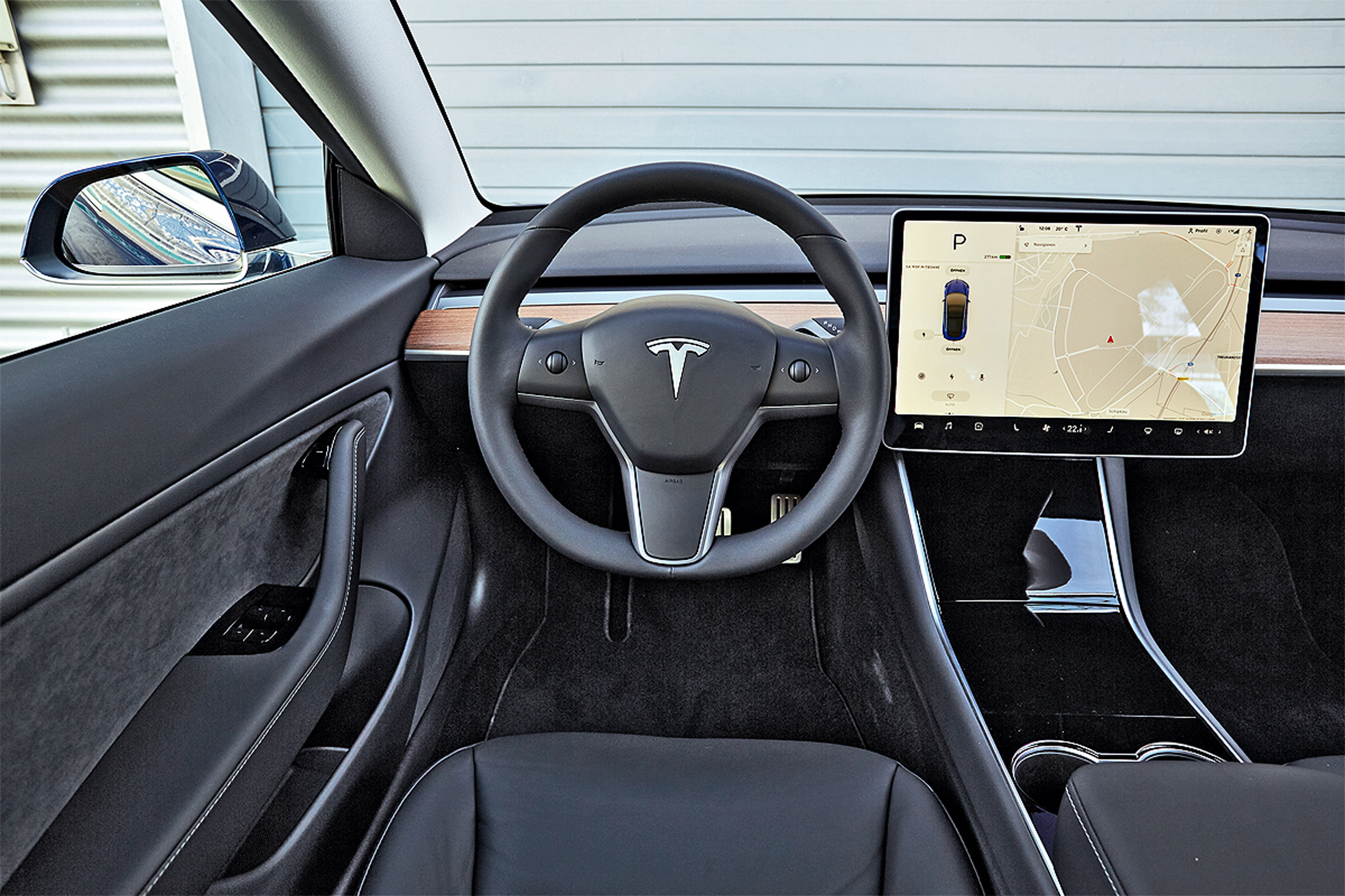 Tesla Model 3 komplett überarbeitet: Neuer Look, mehr Reichweite