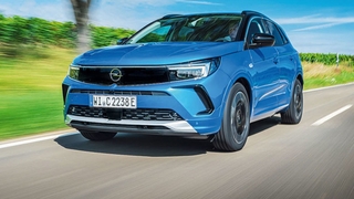 Opel Grandland Hybrid 4