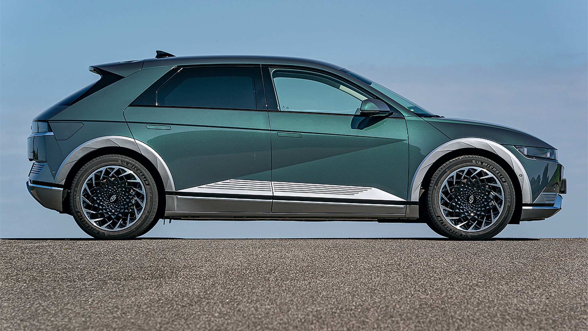 Leasing-Angebot: Hyundai Ioniq 5 für 299,99 Euro - AUTO BILD