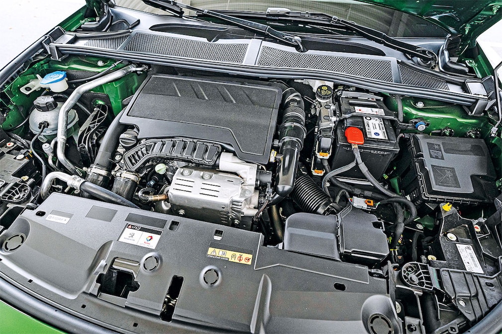 Peugeot 308 PureTech 130 EAT8 GT