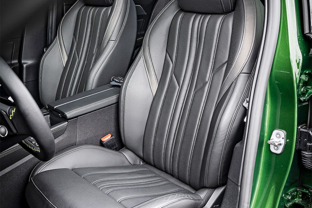 Peugeot 308 PureTech 130 EAT8 GT