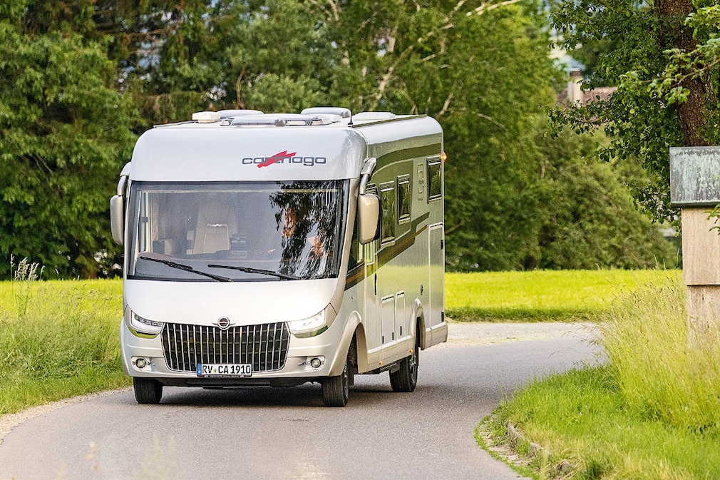 Carthago chic c-line I 4.9 LE: Wohnmobil-Test - AUTO BILD