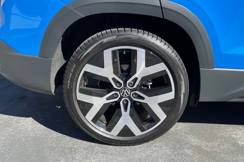 VW Taos