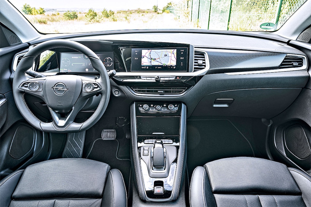 Opel Grandland Hybrid4